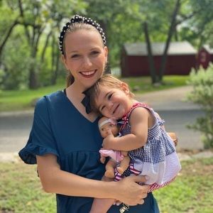 Meet your Posher, Holly